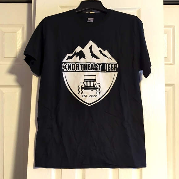 NWOT Screen printed Jeep short sleeve black Gildan t-shirt - Picture 1 of 5